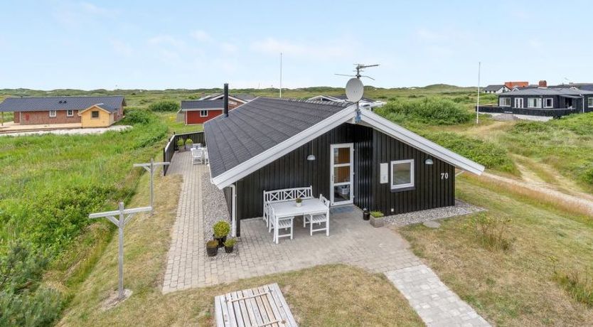 Photo of "Hariet" - 300m from the sea