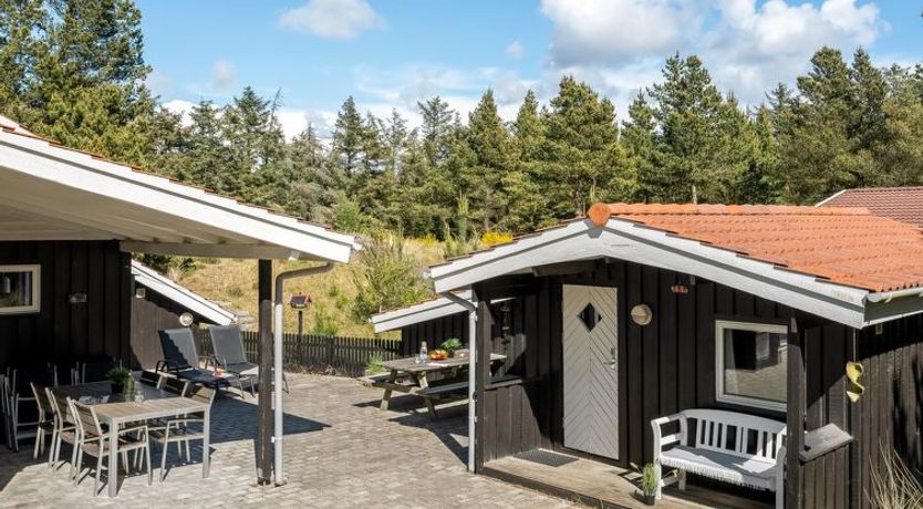 Photo of "Augustine" - 1.6km from the sea