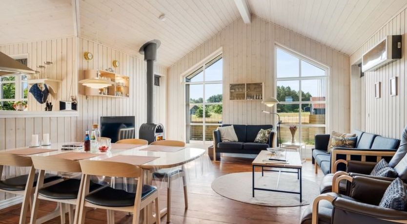 Photo of "Annemie" - 1.8km from the sea