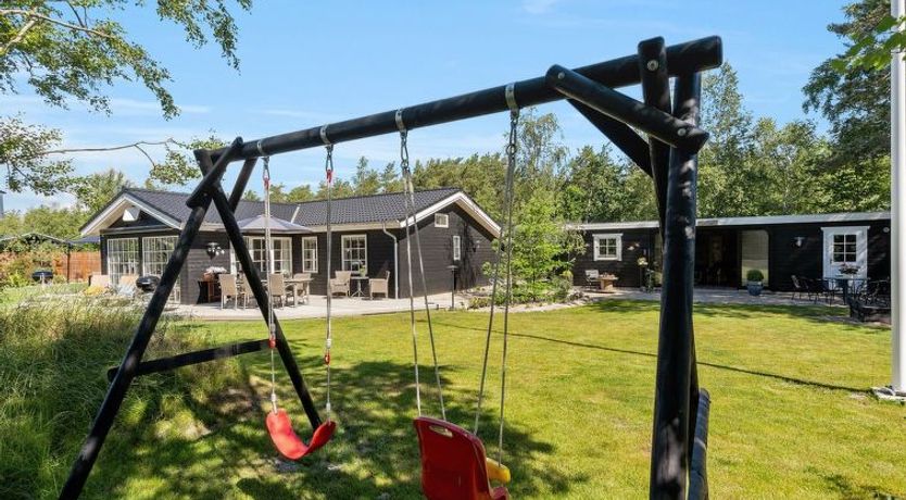 Photo of "Fido" - 300m from the sea