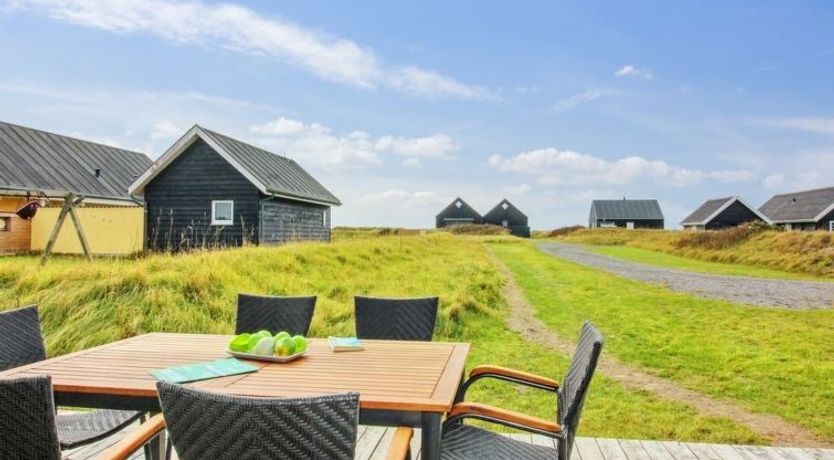 Photo of "Othinkarl" - 100m from the sea