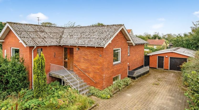 Photo of "Mats" - 5.3km from the sea