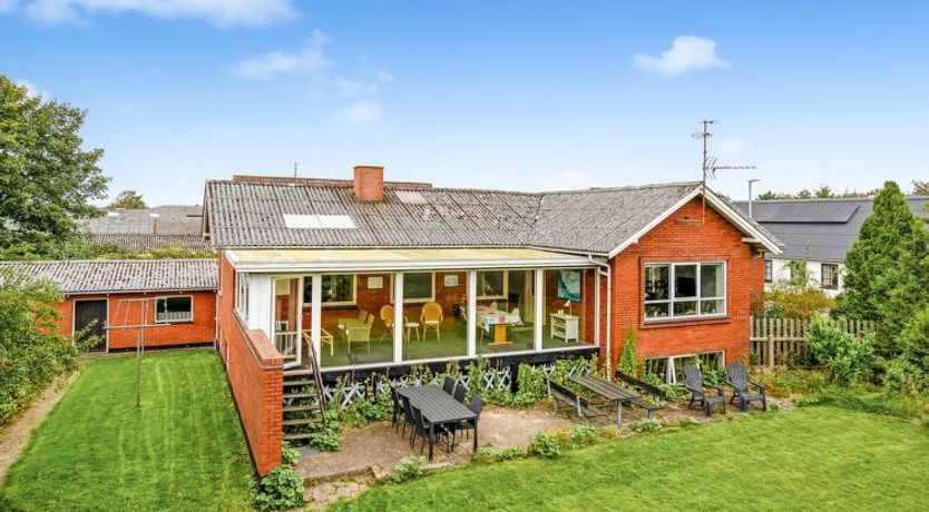 Photo of "Mats" - 5.3km from the sea