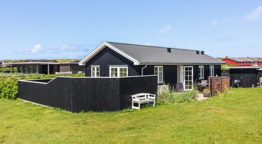 Photo of "Sanni" - 225m from the sea