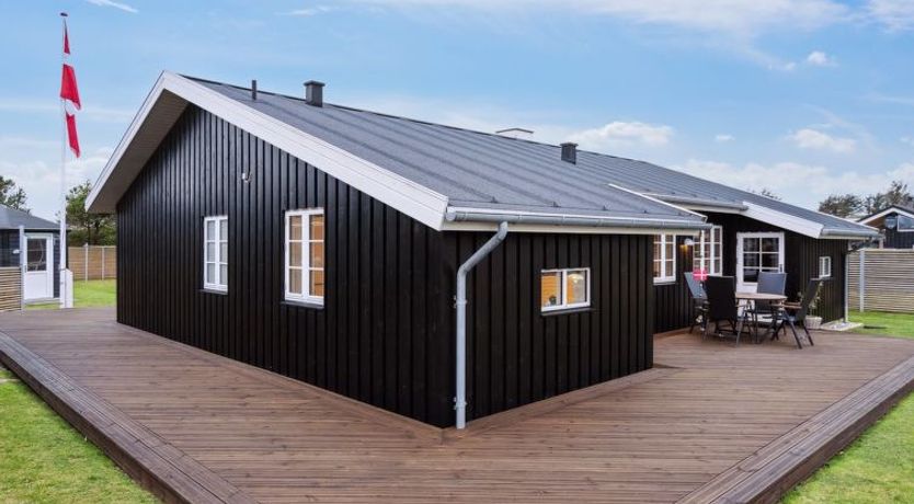 Photo of "Svante" - 600m from the sea