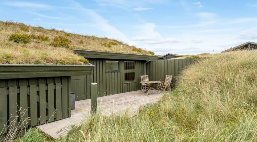 Photo of "Hunved" - 500m from the sea