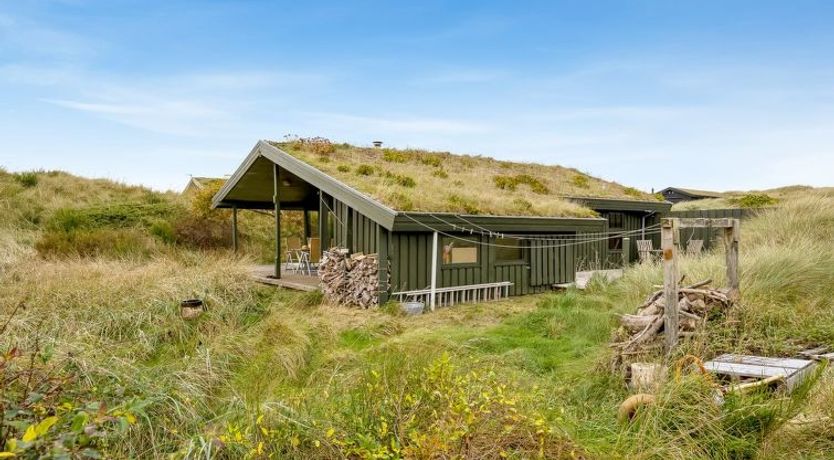 Photo of "Hunved" - 500m from the sea