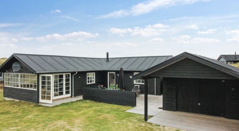 Photo of "Merina" - 150m from the sea