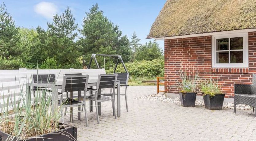 Photo of "Ronna" - 2.2km from the sea