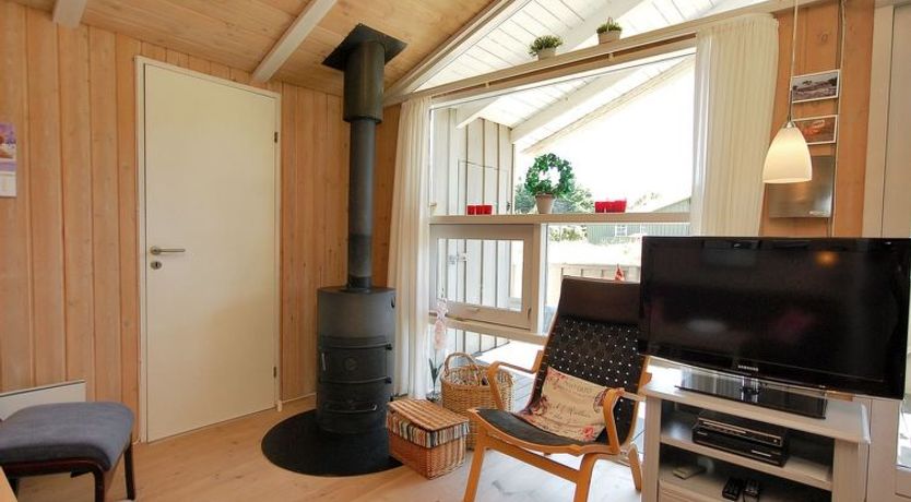 Photo of "Anthonia" - 1.6km from the sea