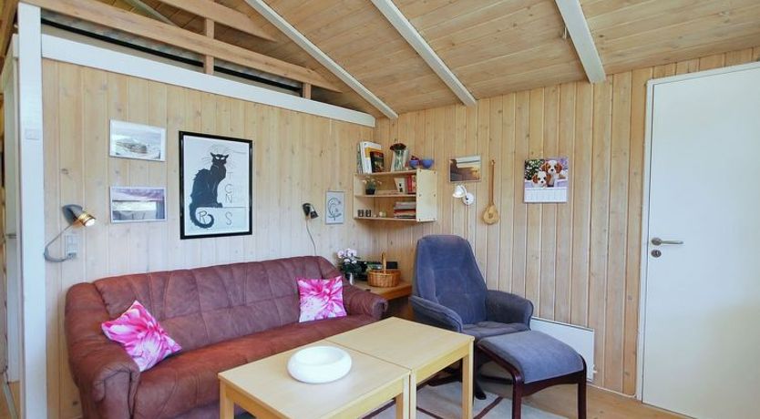 Photo of "Anthonia" - 1.6km from the sea