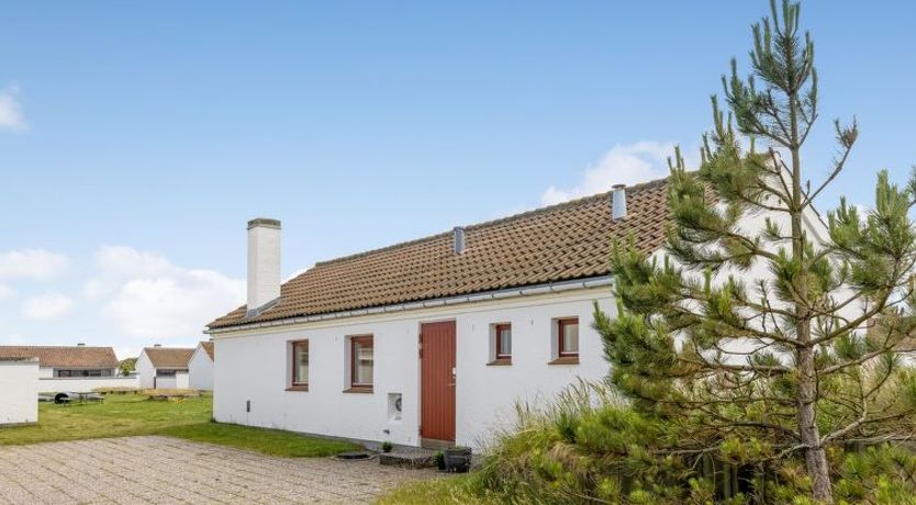 Photo of "Leny" - 900m from the sea