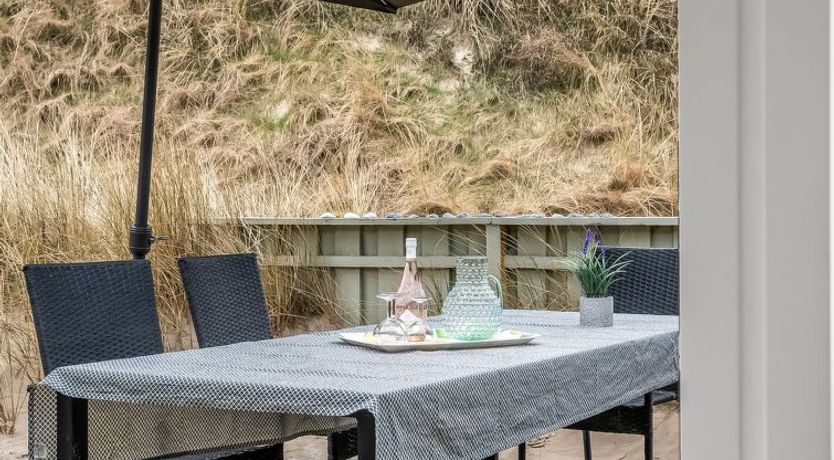 Photo of "Erwith" - 50m from the sea