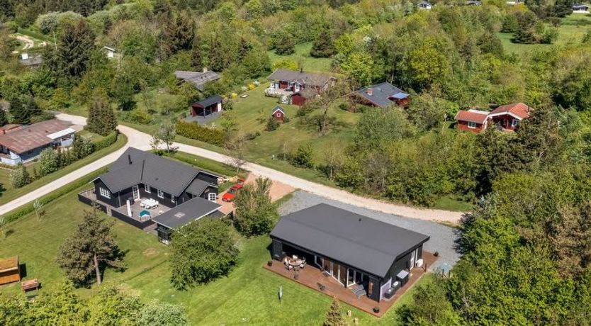 Photo of "Melina" - 900m to the fjord