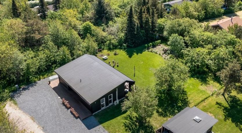 Photo of "Melina" - 900m to the fjord