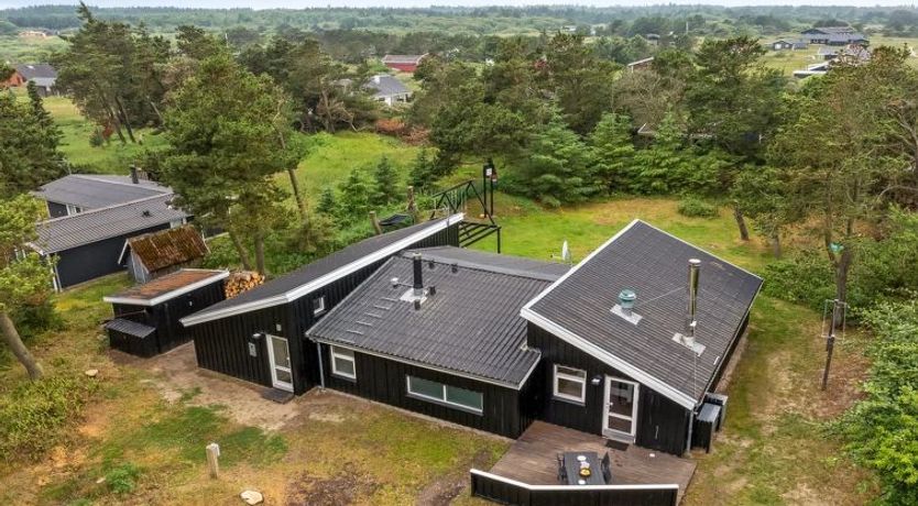 Photo of "Adrienne" - 240m from the sea