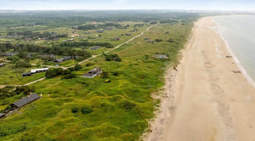 Photo of "Adrienne" - 240m from the sea