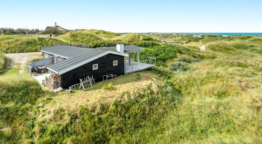 Photo of "Josten" - 500m from the sea