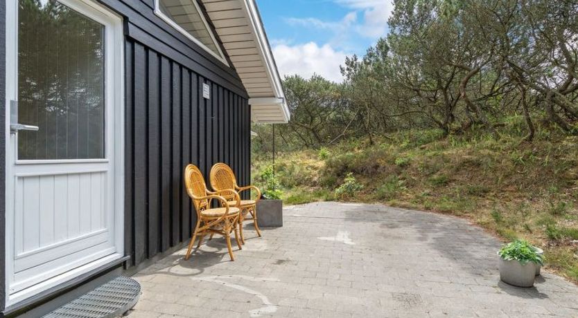 Photo of "Jannick" - 1.5km from the sea