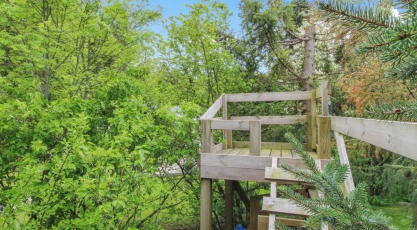 Photo of "Astrid" - 875m from the sea