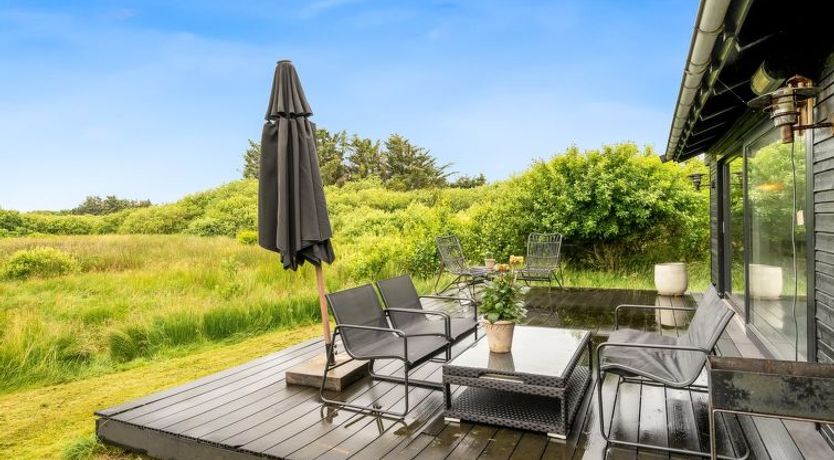 Photo of "Mintha" - 400m from the sea