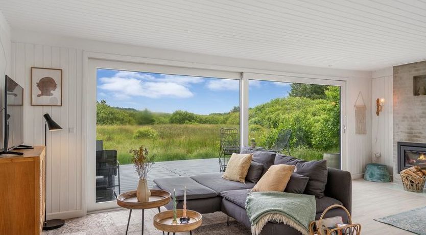 Photo of "Mintha" - 400m from the sea