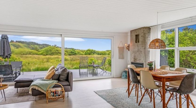 Photo of "Mintha" - 400m from the sea