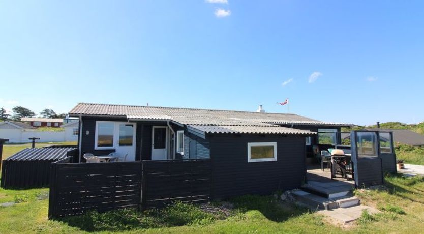 Photo of "Ellynor" - 200m from the sea