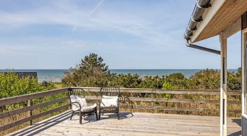 Photo of "Frender" - 150m from the sea