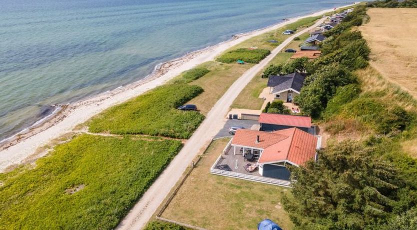 Photo of "Arnwith" - 20m from the sea