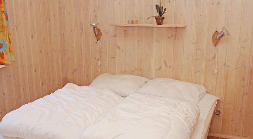 Photo of "Unto" - 100m from the sea