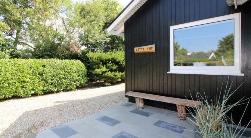 Photo of "Kadir" - 500m from the sea