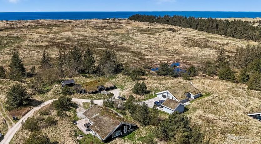 Photo of "Annlisa" - 1km from the sea