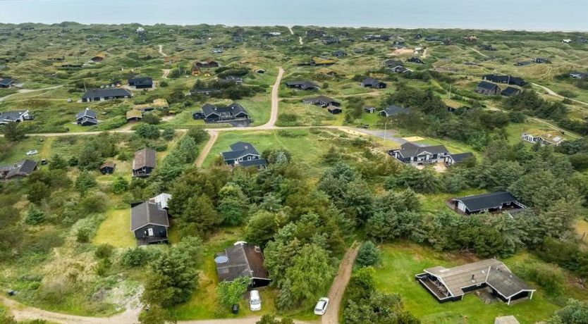 Photo of "Thrineke" - 600m from the sea