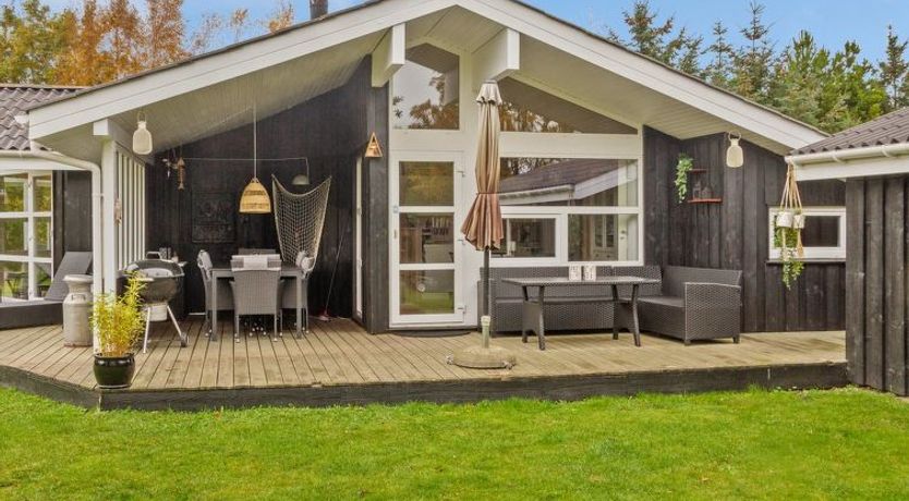 Photo of "Hielm" - 1km from the sea