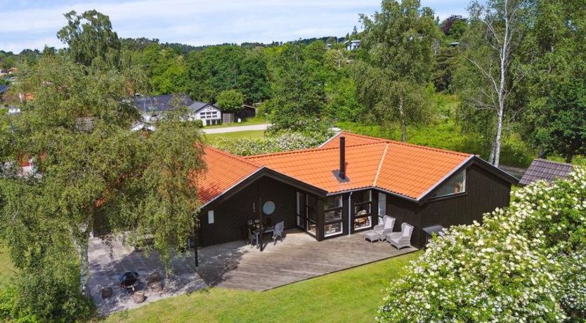 Photo of "Hermund" - 100m from the sea