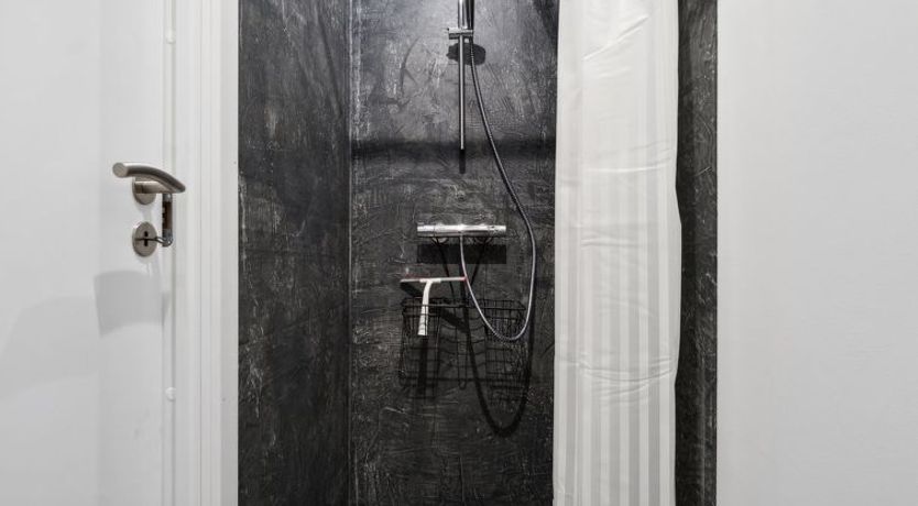 Photo of "Fridgerd" - 4.8km from the sea