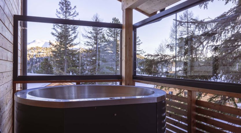 Photo of Superior # 11 mit Sauna & Hot Tub Holiday Home 10