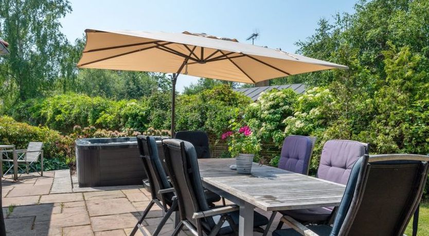 Photo of "Elline" - 450m from the sea