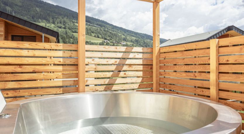 Photo of Superior # 26 mit Sauna & Hot Tub Holiday Home 16