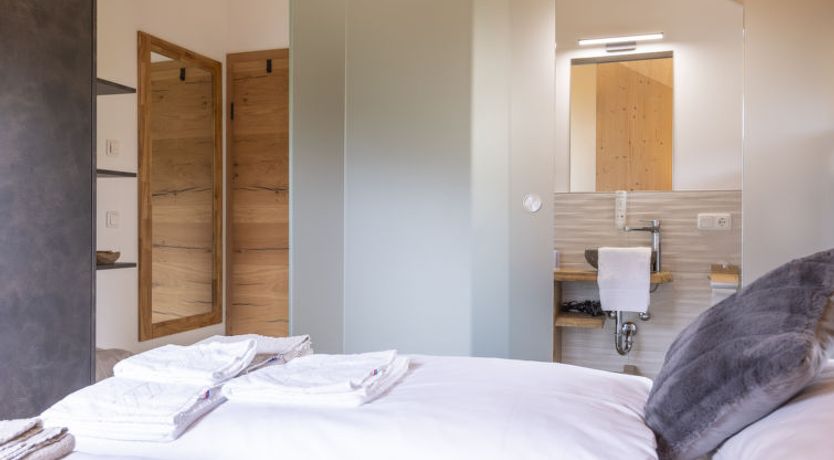 Photo of Superior # 26 mit Sauna & Hot Tub Holiday Home 16