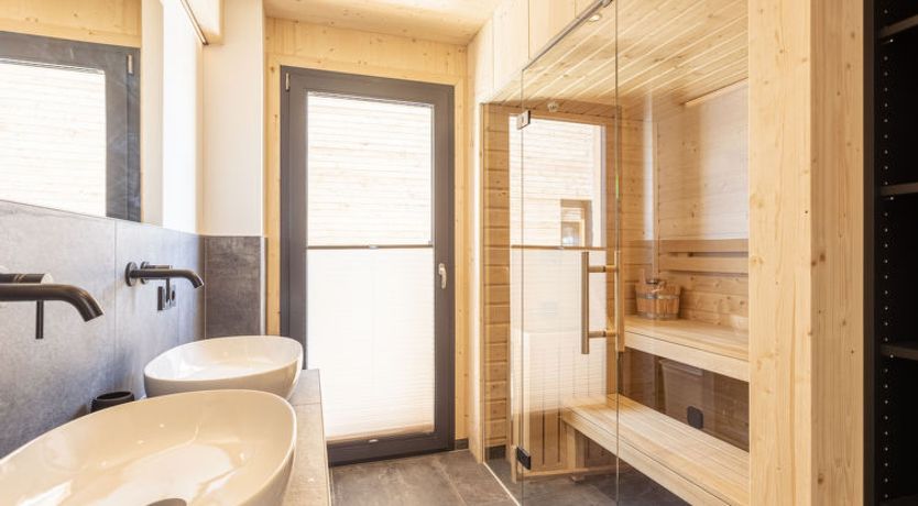 Photo of Superior # 28 mit Sauna & Hot Tub Holiday Home 17