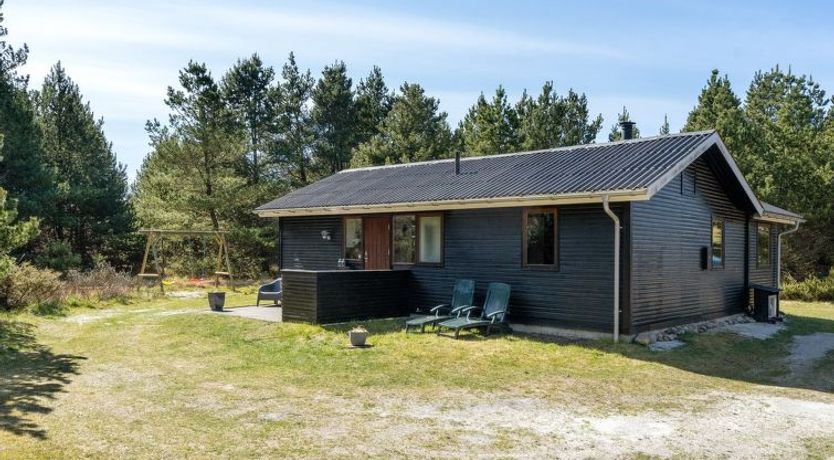 Photo of "Antoinetta" - 900m from the sea