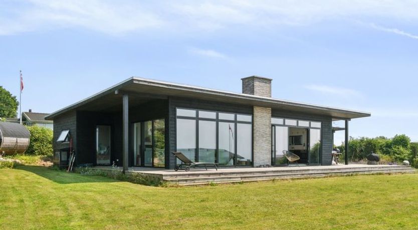 Photo of "Niesina" - 100m from the sea