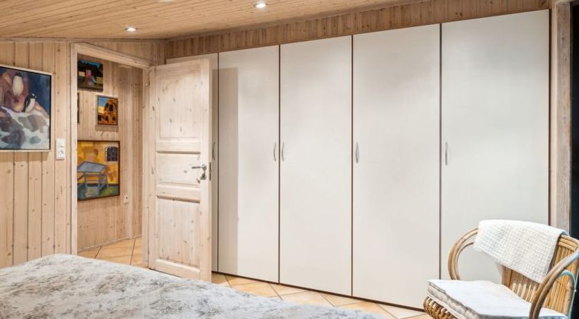 Photo of "Aiko" - 375m from the sea