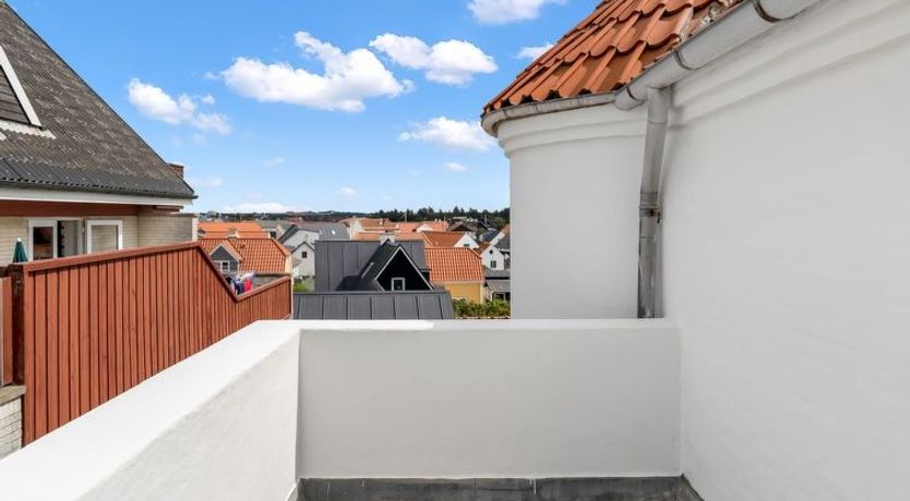 Photo of "Edmond" - 150m from the sea