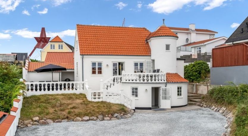 Photo of "Edmond" - 150m from the sea