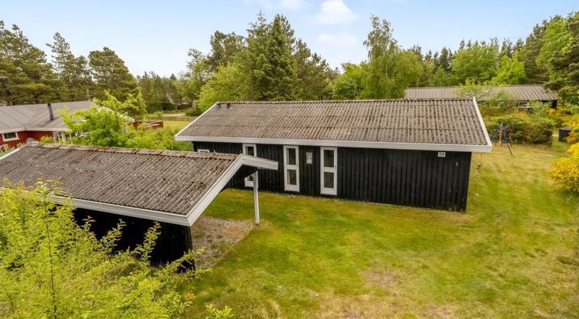 Photo of "Vlatko" - 2.9km from the sea