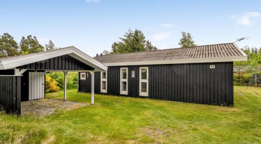 Photo of "Vlatko" - 2.9km from the sea