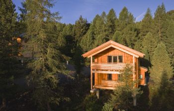 Superior # 1 Sauna & Hot Tub Holiday Home 2 Holiday Home